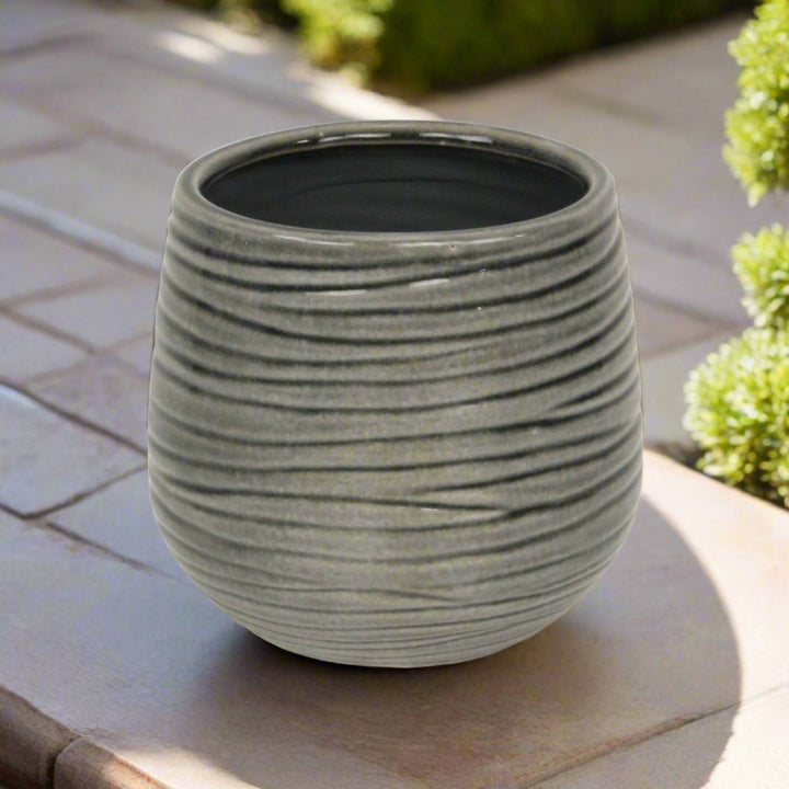 Fairloam Round Curved Wave Lined Pattern Ceramic Pot- Large - Gray CHEUNGS