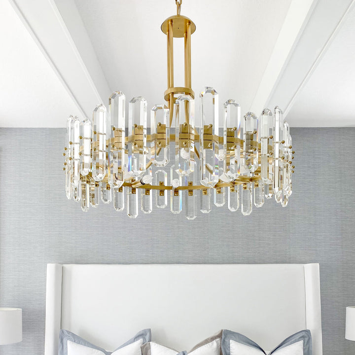 Crystorama Crystorama Bolton 12 Light Aged Brass Chandelier