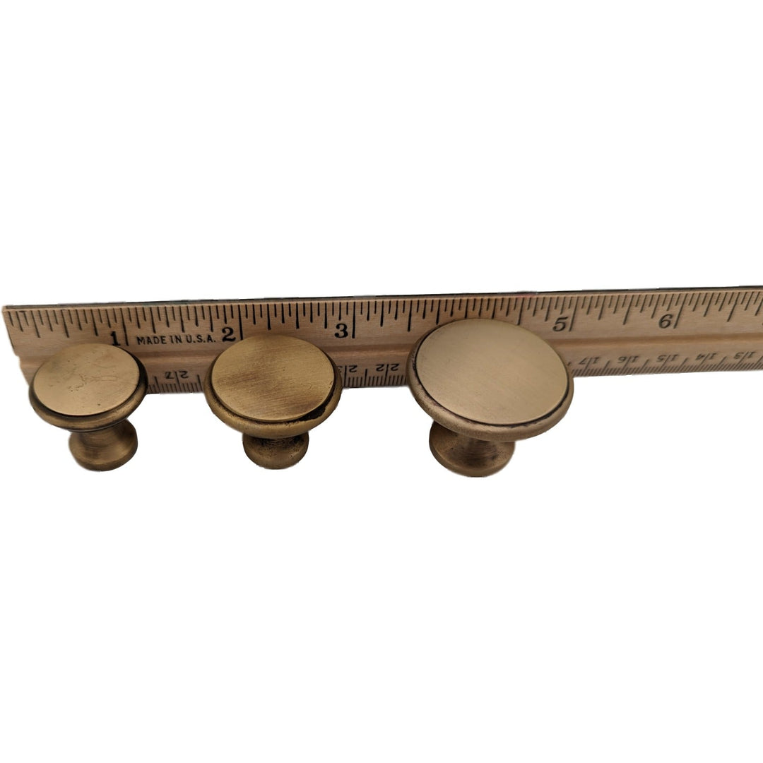 COPPER MOUNTAIN HARDWARE Traditional Brass Flat Top Round Cabinet & Furniture Knob