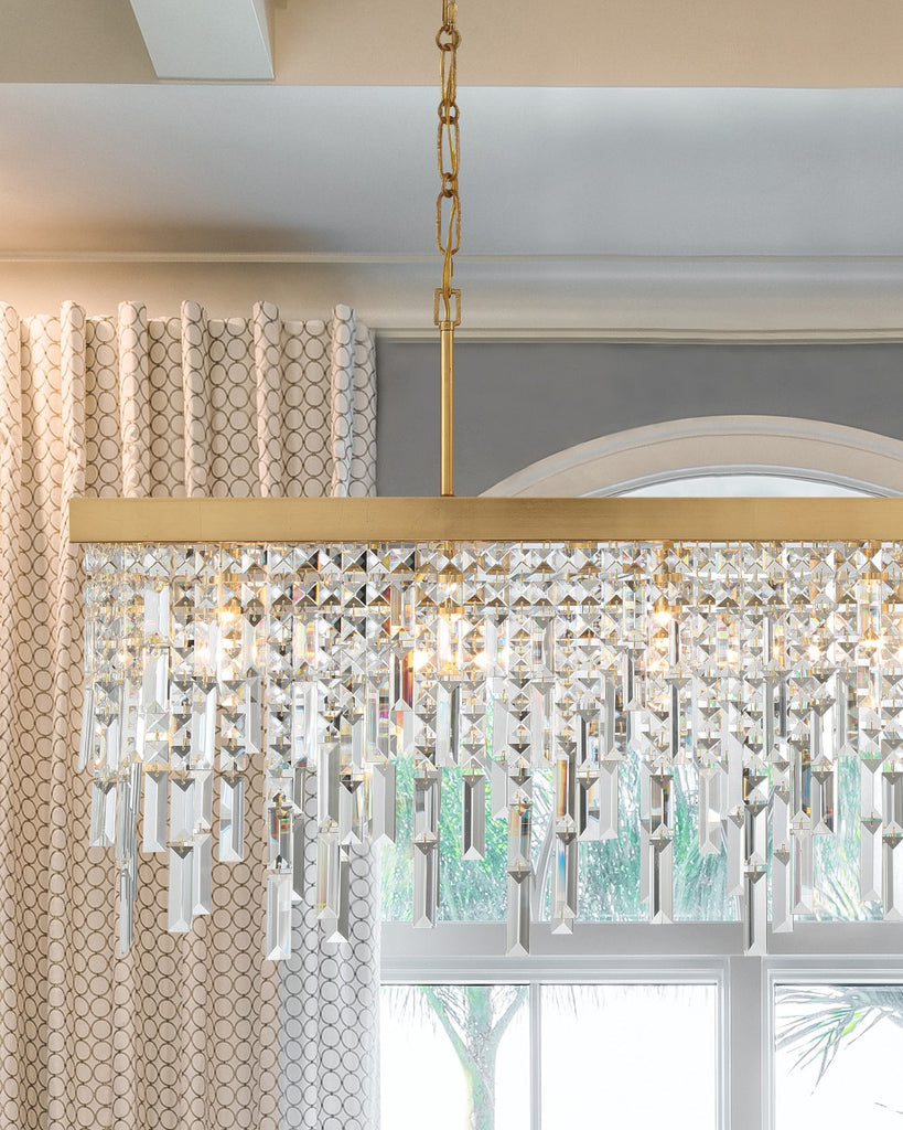 Crystorama Crystorama Winfield 6 Light Antique Gold Chandelier